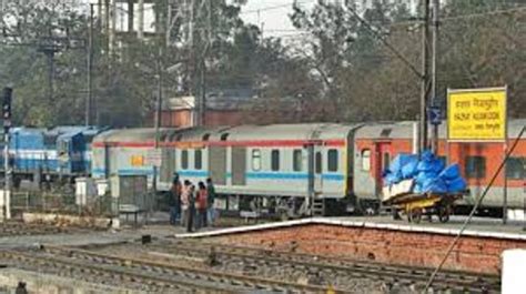 THE 10 CLOSEST Hotels to Nizamuddin Railway .